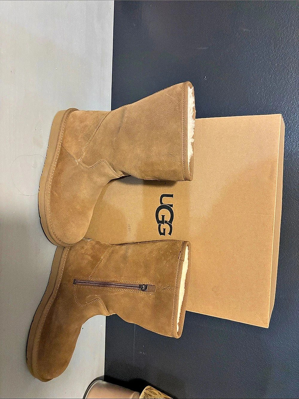 UGG Celvin mid calf Zip Brown Boots